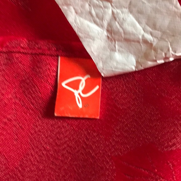 Presidents Choice Christmas 🎄 tablecloth - Picture 3 of 7